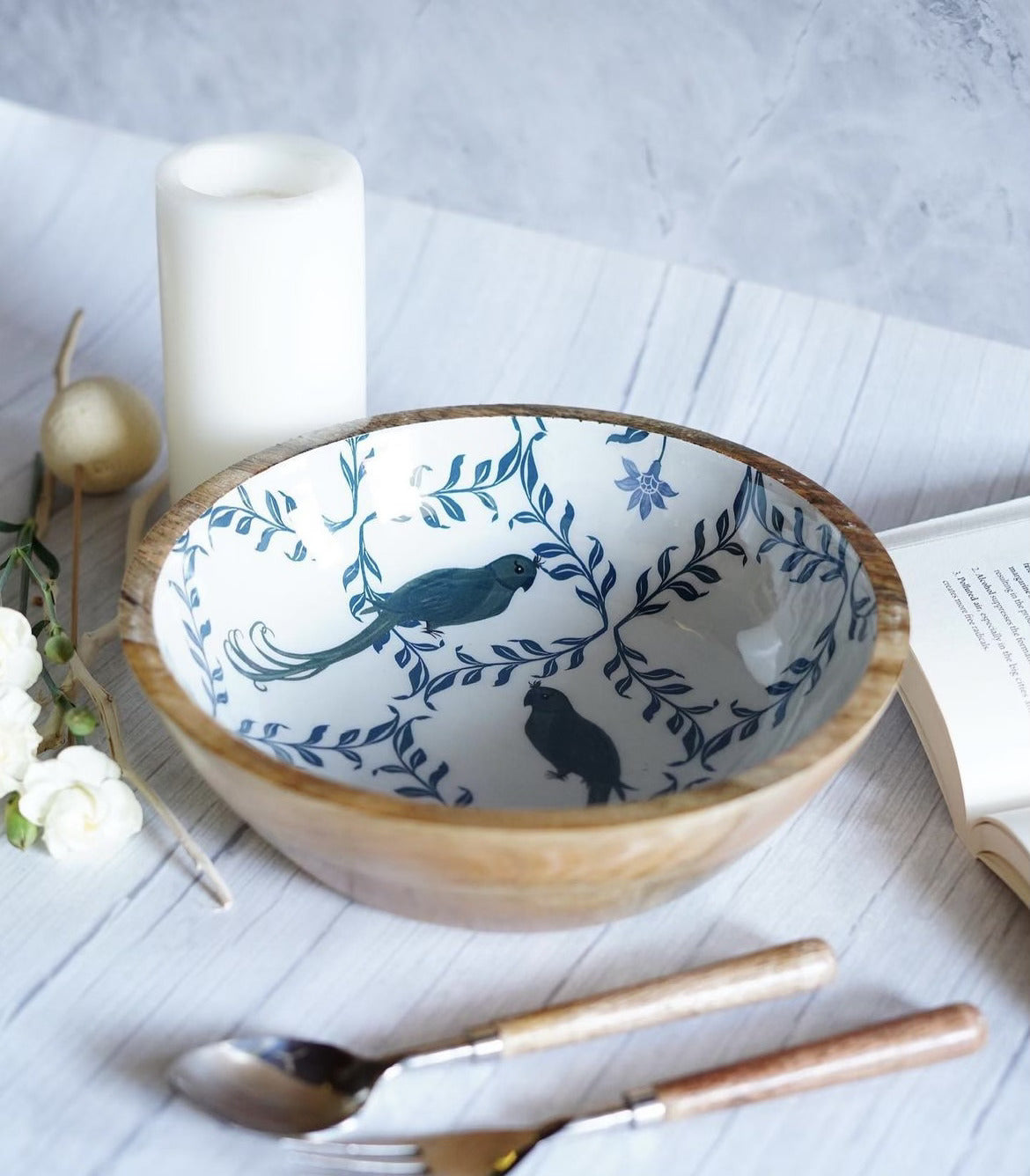 Heirloom Bird 10 inch Serving bowl